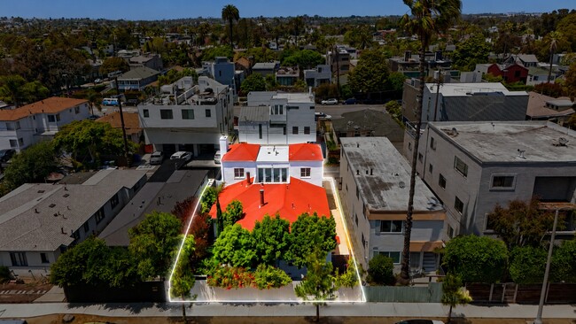 More details for 521 Venice Way, Venice, CA - Multifamily for Sale