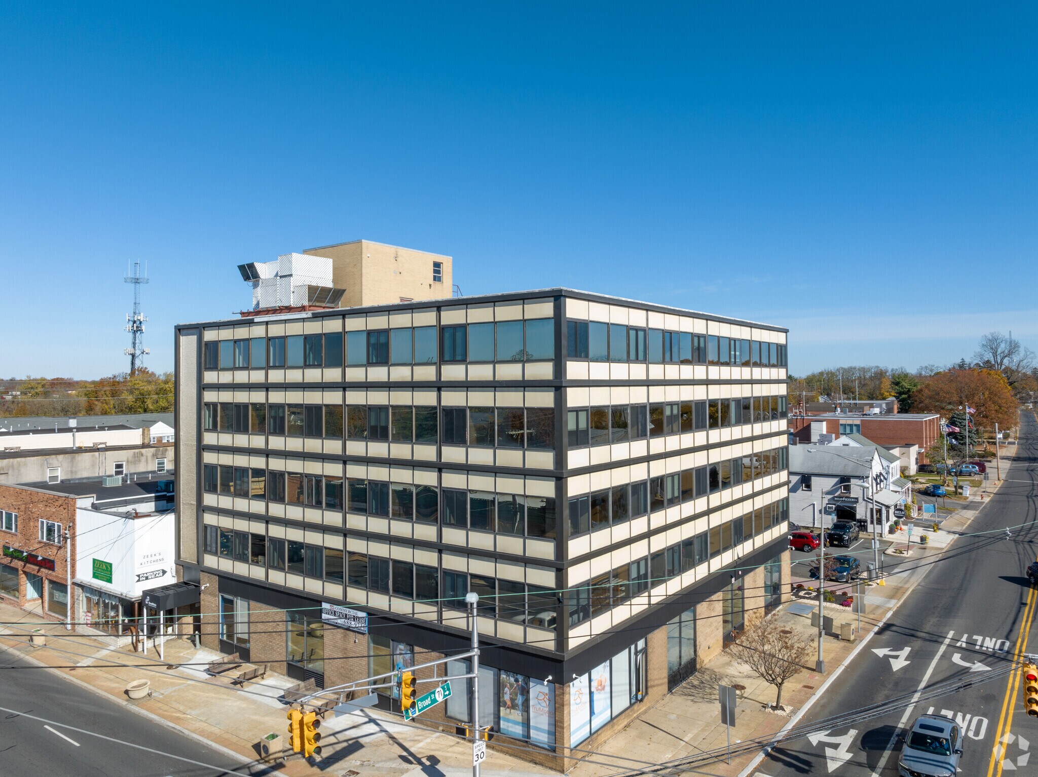 1 Main St, Eatontown, NJ for lease Building Photo- Image 1 of 19