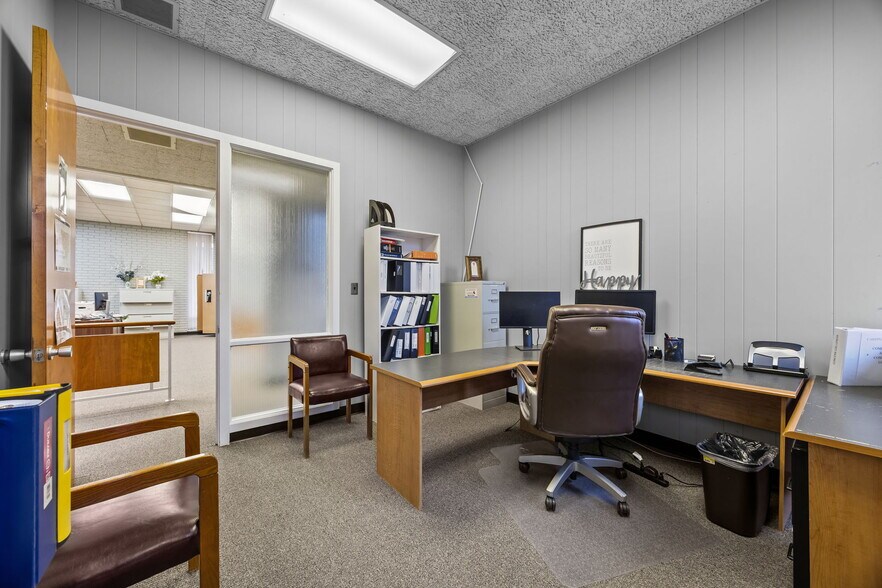 508 Plaza Blvd, Kinston, NC à vendre - Photo du bâtiment - Image 2 de 7