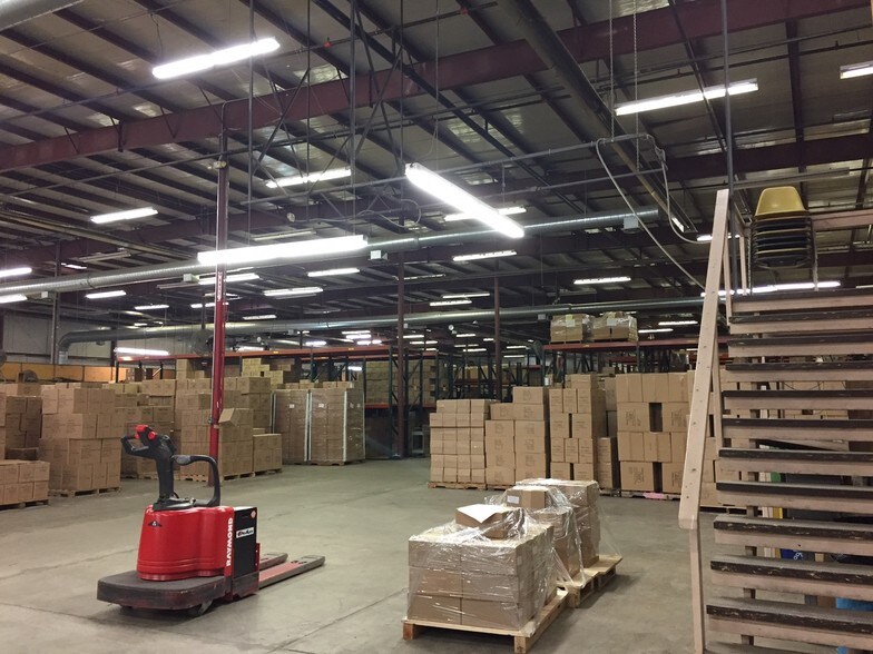 18914 N SR 545, Saint Meinrad, IN à louer - Photo intérieure - Image 3 de 9