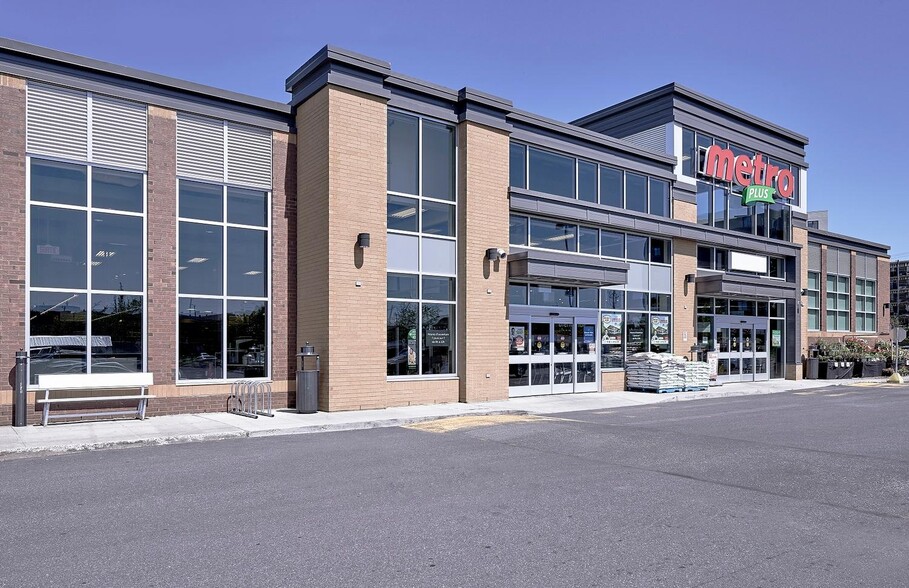 755 Boul René-Lévesque, Drummondville, QC for lease - Primary Photo - Image 1 of 1