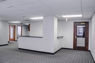 77 Monroe Center St NW, Grand Rapids, MI à louer Photo intérieure- Image 2 de 8