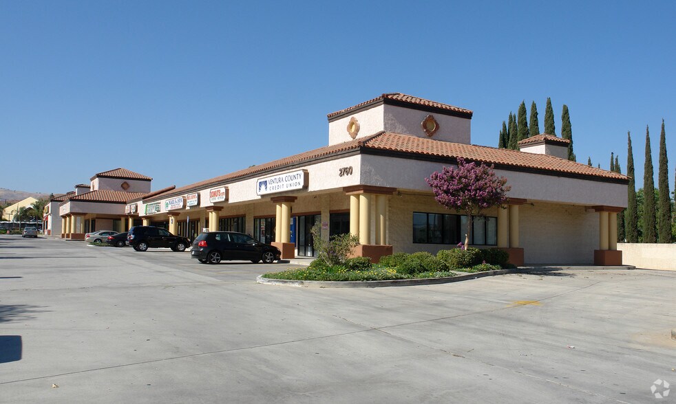 2760 Tapo Canyon Rd, Simi Valley, CA à louer - Photo du bâtiment - Image 1 de 4