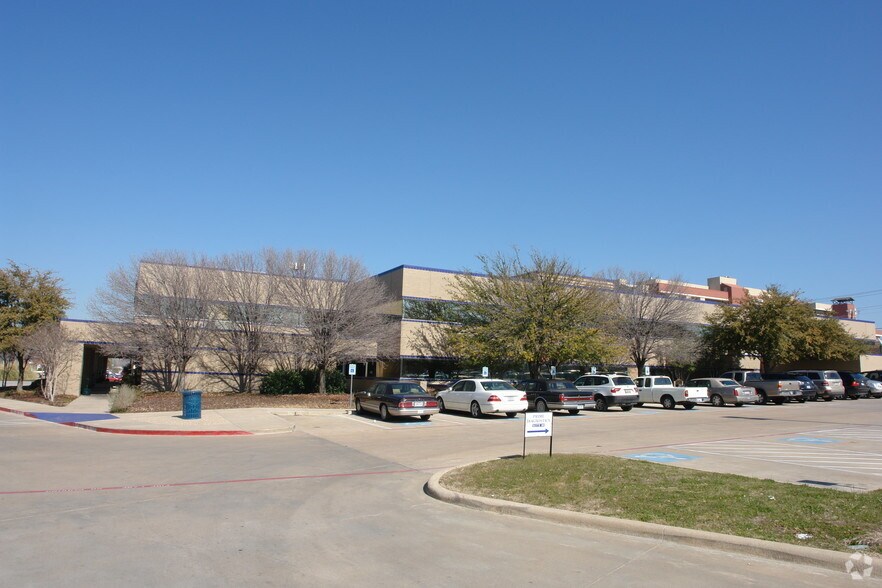 1001 12th Ave, Fort Worth, TX à louer - Photo du bâtiment - Image 3 de 3