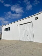 1218-1240 S Lyon St, Santa Ana, CA for lease Building Photo- Image 2 of 2