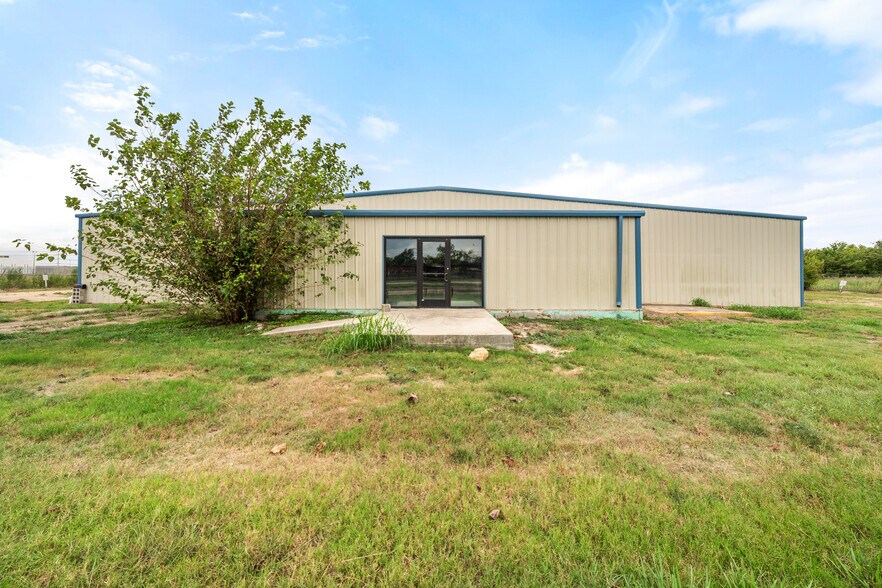 1403 W Welch St, Taylor, TX à vendre - Photo principale - Image 2 de 32
