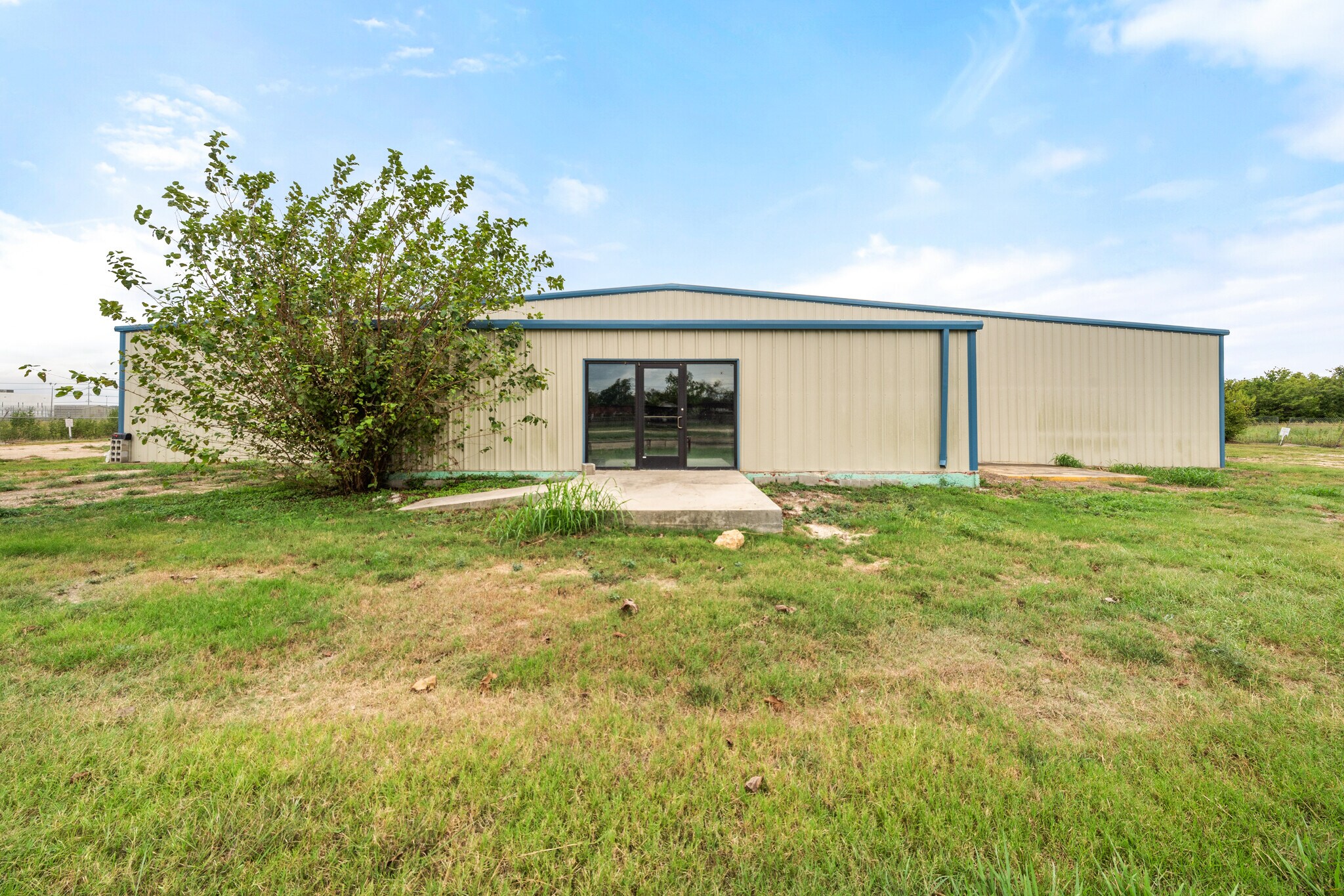 1403 W Welch St, Taylor, TX à vendre Photo principale- Image 1 de 33