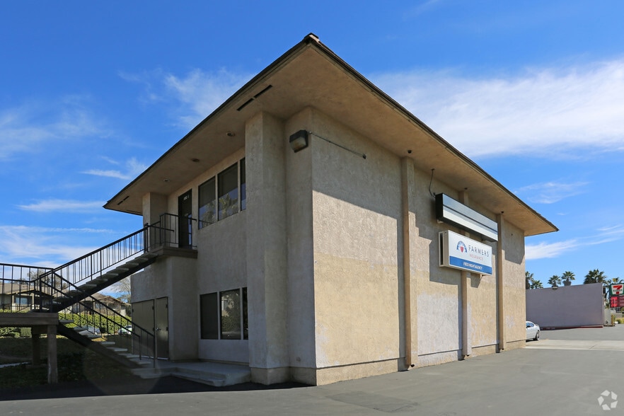 1524 Graves Ave, El Cajon, CA à louer - Photo du bâtiment - Image 2 de 3