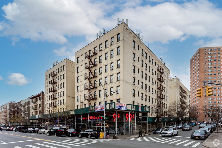 115-127 Nagle Ave, New York, NY for lease - Primary Photo - Image 1 of 2