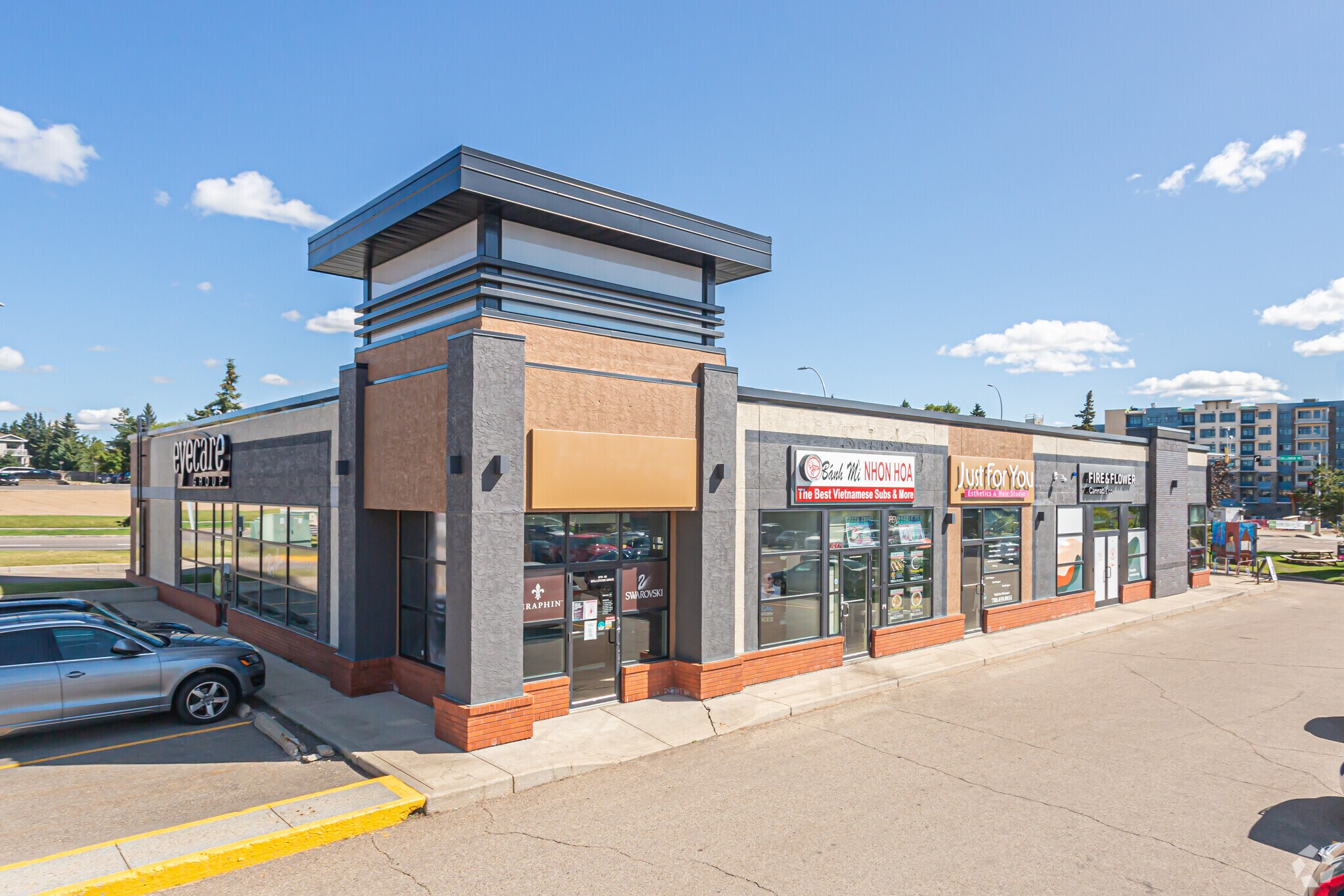 19 Bellerose Dr, St. Albert, AB for sale Primary Photo- Image 1 of 1