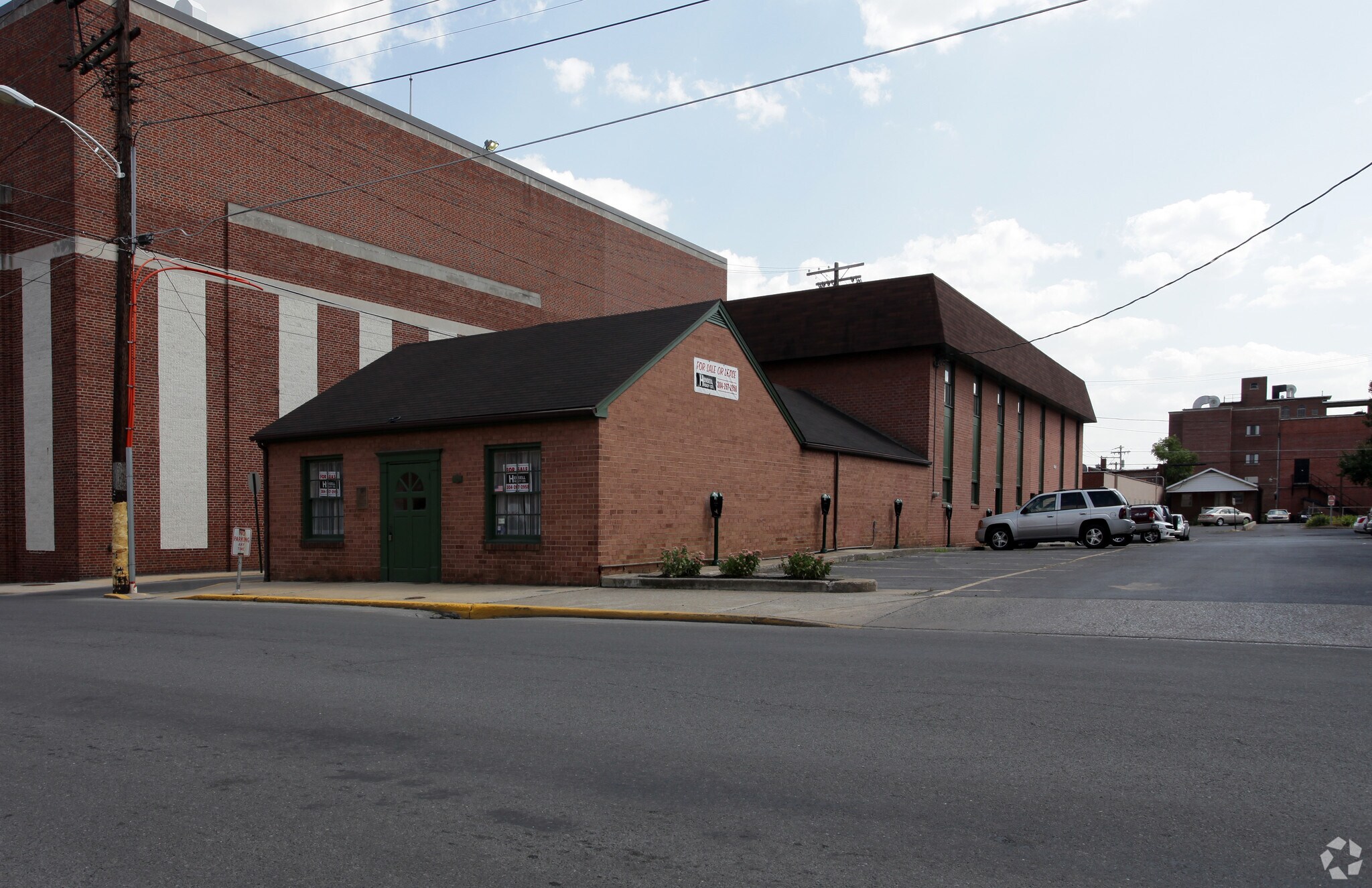 126 E Burke St, Martinsburg, WV for sale Primary Photo- Image 1 of 7