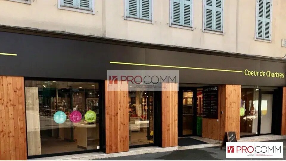 Commerce de détail dans Chartres à louer Photo du bâtiment- Image 1 de 9