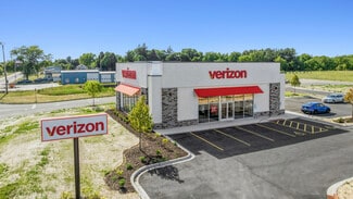 More details for 103 Airport Rd, Harvard, IL - Retail for Sale