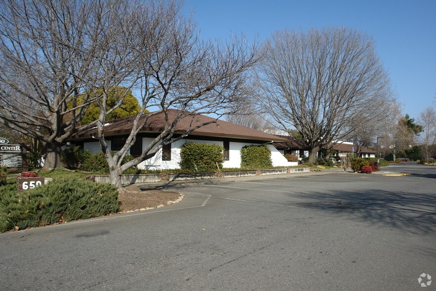 650 Rio Lindo Ave, Chico, CA for sale - Primary Photo - Image 1 of 15
