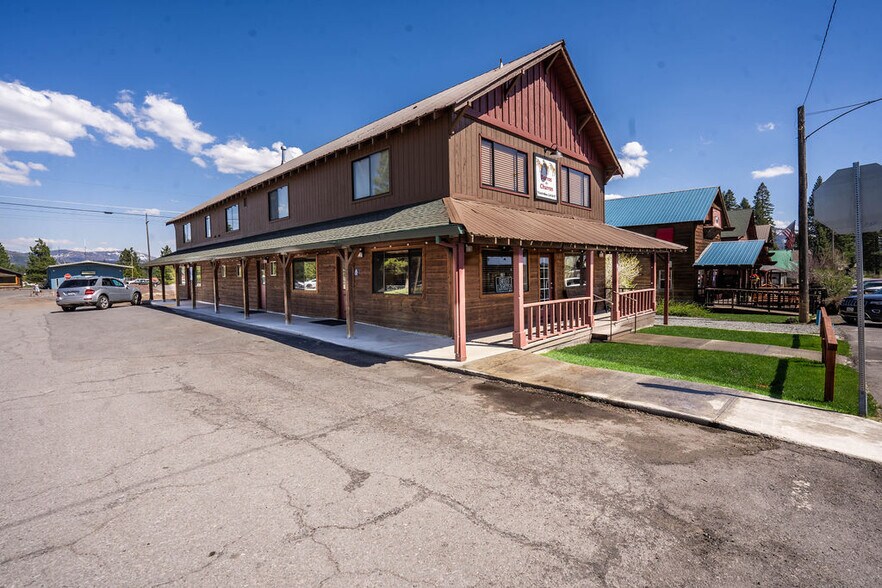 324 Birch St, Westwood, CA à vendre - Photo du bâtiment - Image 2 de 22