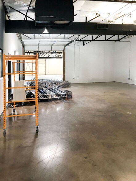 2007 Farrington St, Dallas, TX à louer - Photo du bâtiment - Image 2 de 8