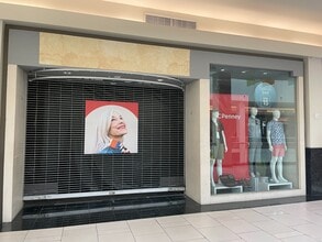 9301 Tampa Ave, Northridge, CA for lease Interior Photo- Image 1 of 1