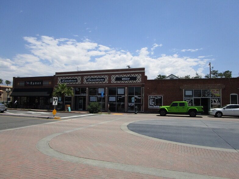 346 Orange St, Redlands, CA for lease - Building Photo - Image 2 of 6