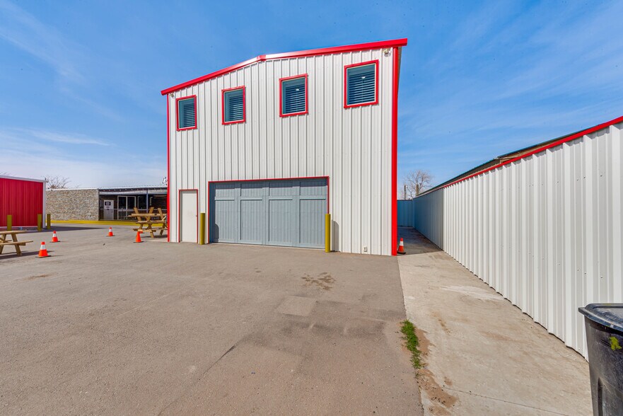 5011 W Farm-To-Market Road 3503, Odessa, TX à vendre - Photo du bâtiment - Image 2 de 24