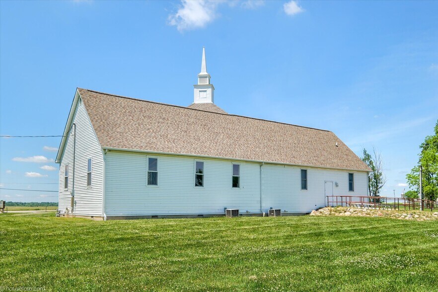 3909 S Van Dyke Rd, Marlette, MI à vendre - Photo du bâtiment - Image 2 de 36