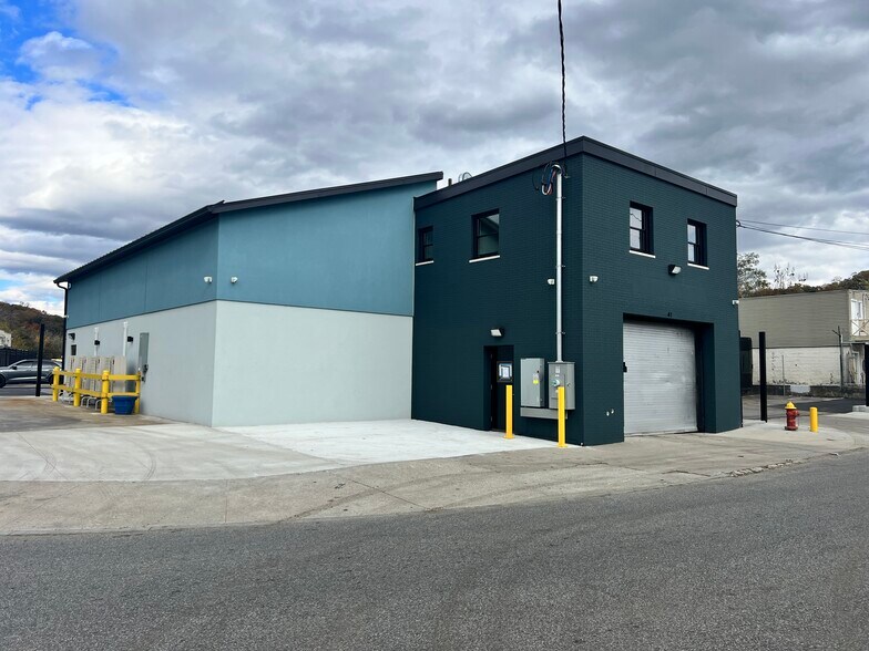 41 Torre Pl, Yonkers, NY à louer - Photo du bâtiment - Image 3 de 6