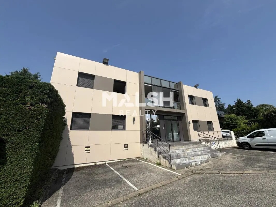 Office in Francheville for sale Building Photo- Image 1 of 9