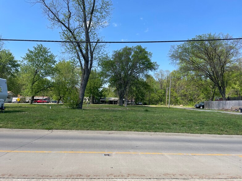 1700 Morgan Ave, Marion, IL à vendre - Photo du bâtiment - Image 2 de 2