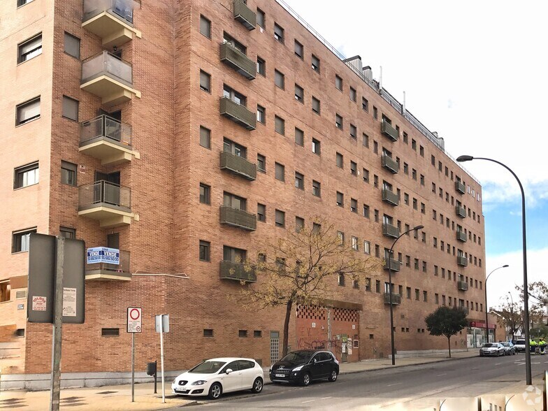 Immeuble residentiel dans Getafe, Madrid à vendre - Photo du bâtiment - Image 2 de 2