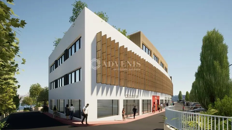 Retail in  for sale Building Photo- Image 1 of 8