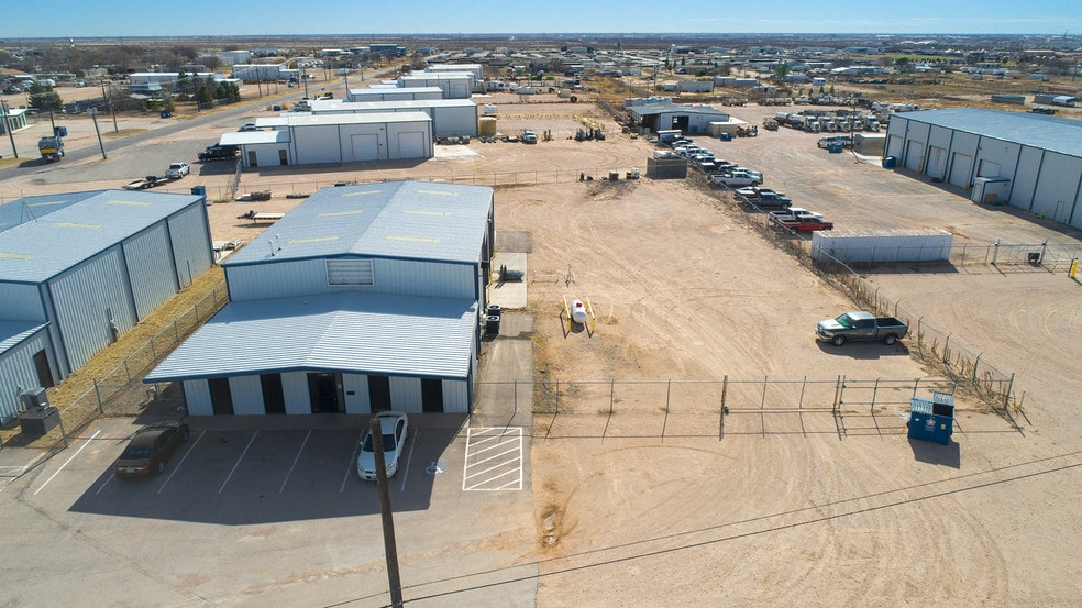 7907 W Industrial Ave, Midland, TX for lease - Building Photo - Image 2 of 17