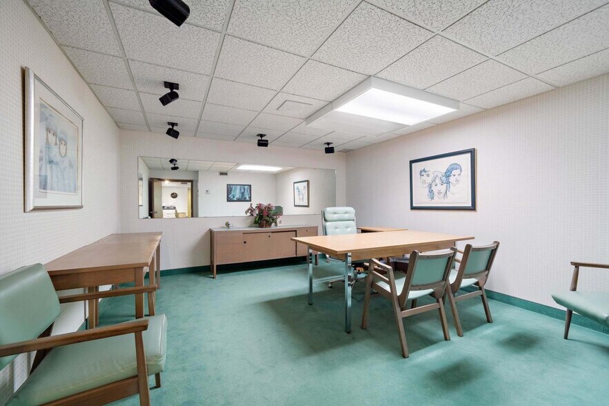 600Z-600AZ St Franchère, Laval, QC à vendre - Photo intérieure - Image 2 de 5