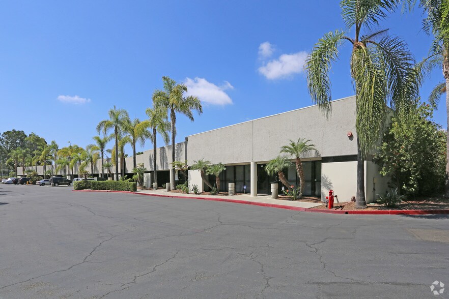 4168 Avenida de la Plata, Oceanside, CA à louer - Photo du bâtiment - Image 3 de 8