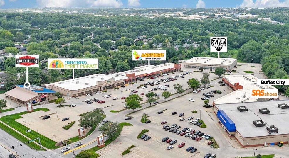 8801 University Ave, Clive, IA à louer - Photo du bâtiment - Image 1 de 8