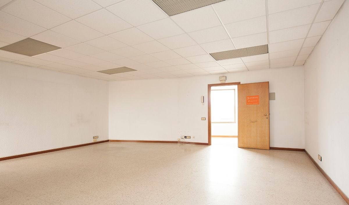 Plaça de la Palmera, 6, Figueres, Gerona for lease Interior Photo- Image 1 of 8