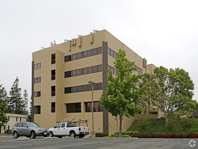 1320 El Capitan Dr, Danville, CA à louer - Photo du bâtiment - Image 1 de 3