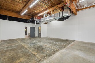 4002-4014 148th Ave NE, Redmond, WA for lease Interior Photo- Image 1 of 6