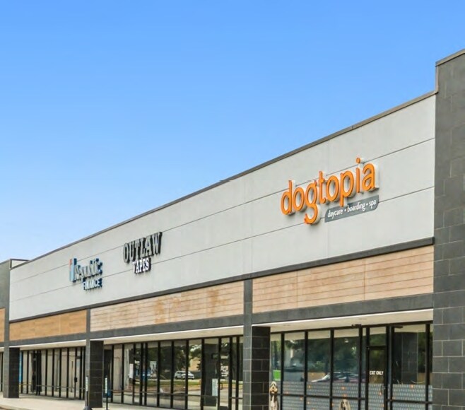 7130-7157 Atascocita Rd, Humble, TX à vendre - Photo du bâtiment - Image 3 de 7