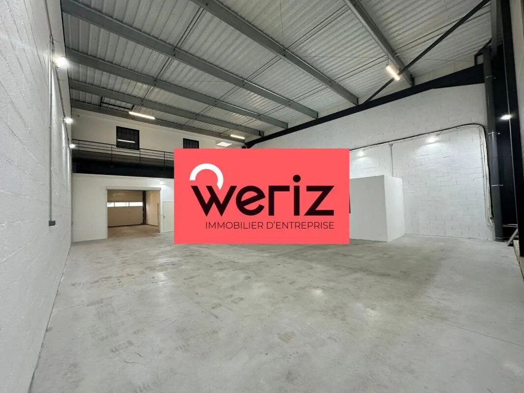 Flex in La Ciotat for lease Building Photo- Image 1 of 9