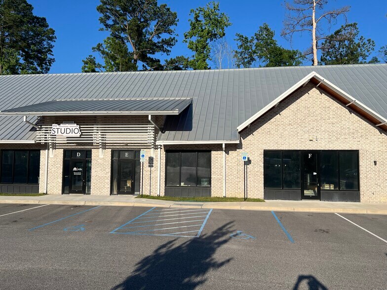 617 Myers Rd, Summerville, SC à louer - Photo du bâtiment - Image 2 de 12