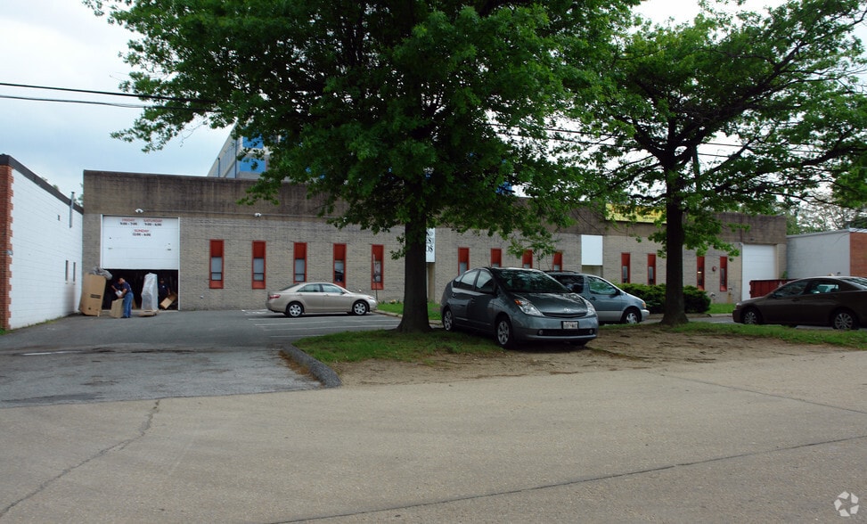 5209 Holland Dr, Beltsville, MD for sale - Building Photo - Image 2 of 2
