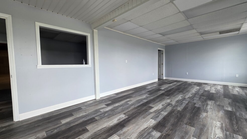 1728 Old Gray Station Rd, Johnson City, TN for lease - Building Photo - Image 2 of 6
