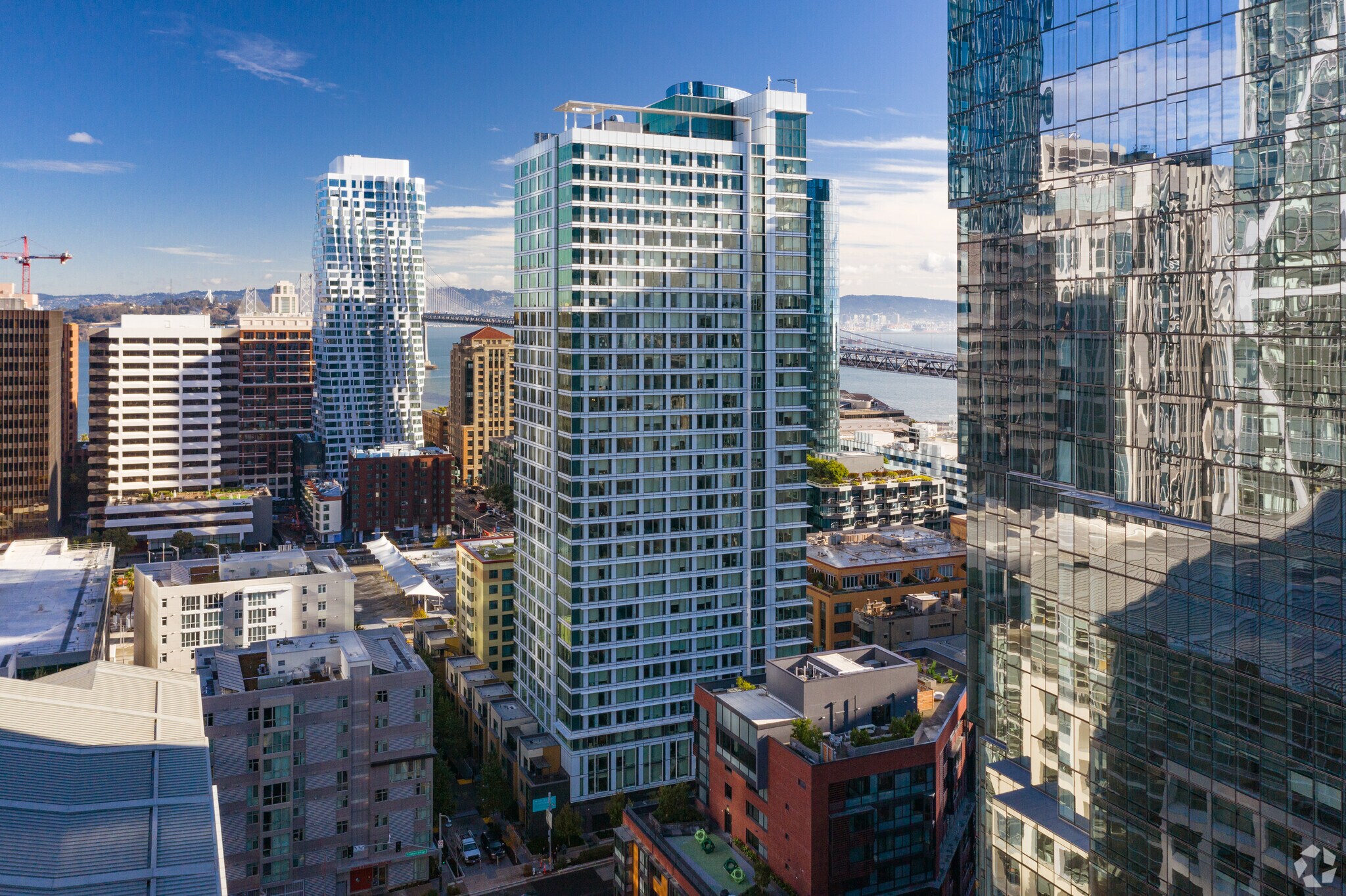 299 Fremont St, San Francisco, CA à louer Photo principale- Image 1 de 49