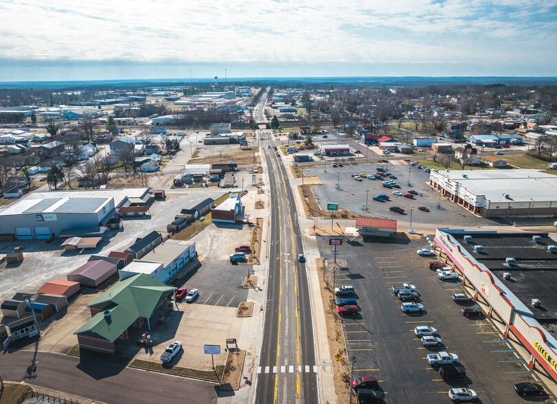 309 N Franklin St, Cuba, MO for sale - Building Photo - Image 3 of 23
