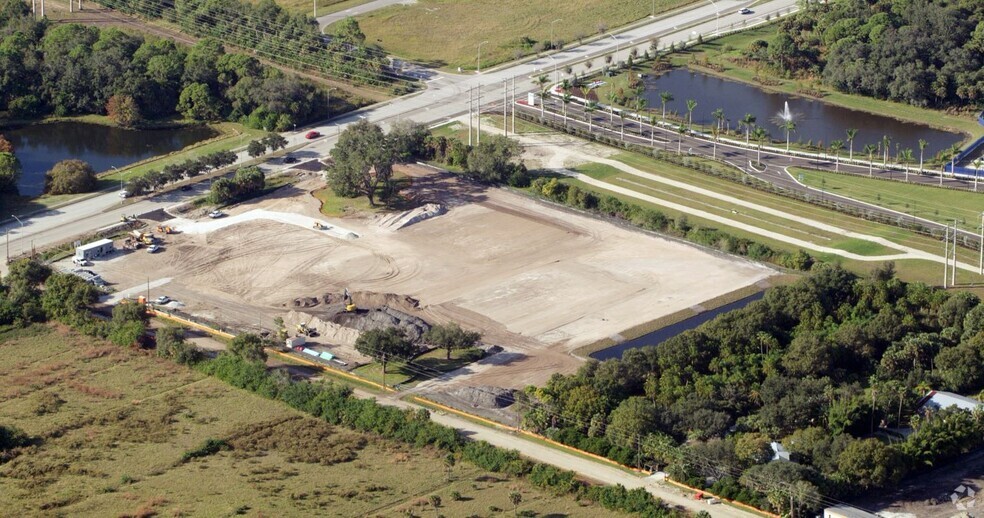 Pinebrook Road & Curry Lane - Building 1, Venice, FL à louer - A rien - Image 2 de 6