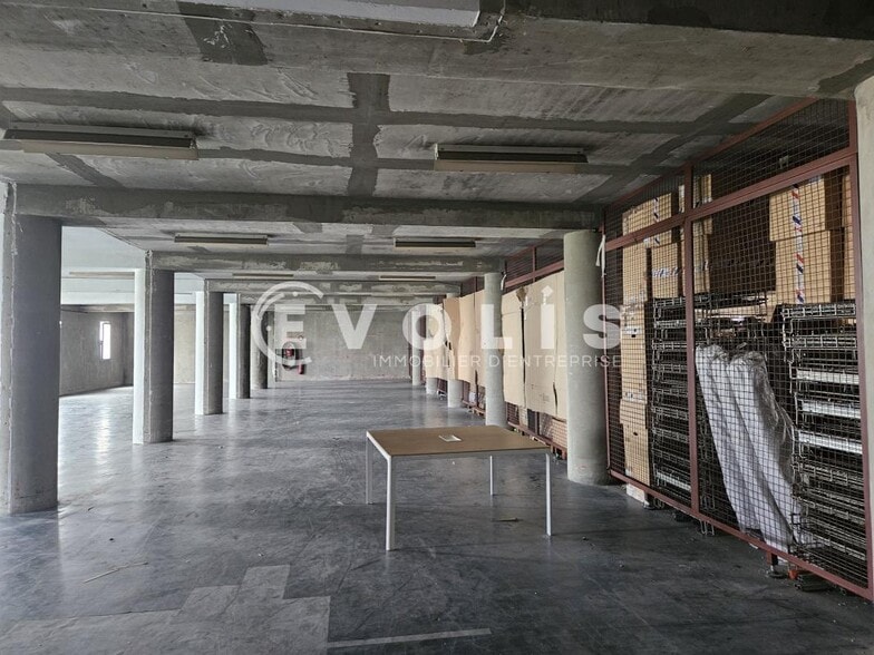 Flex in Wissous for lease - Interior Photo - Image 2 of 22