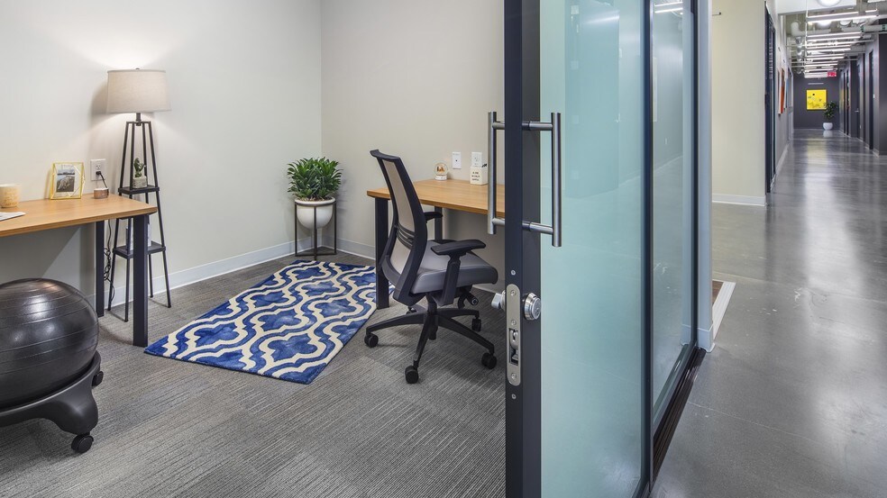 525 Junction Rd, Madison, WI à louer - Photo intérieure - Image 3 de 53