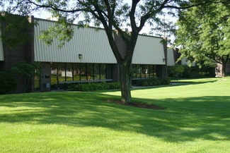 Plus de détails pour 15301 Century Dr, Dearborn, MI - Local d'activités à louer