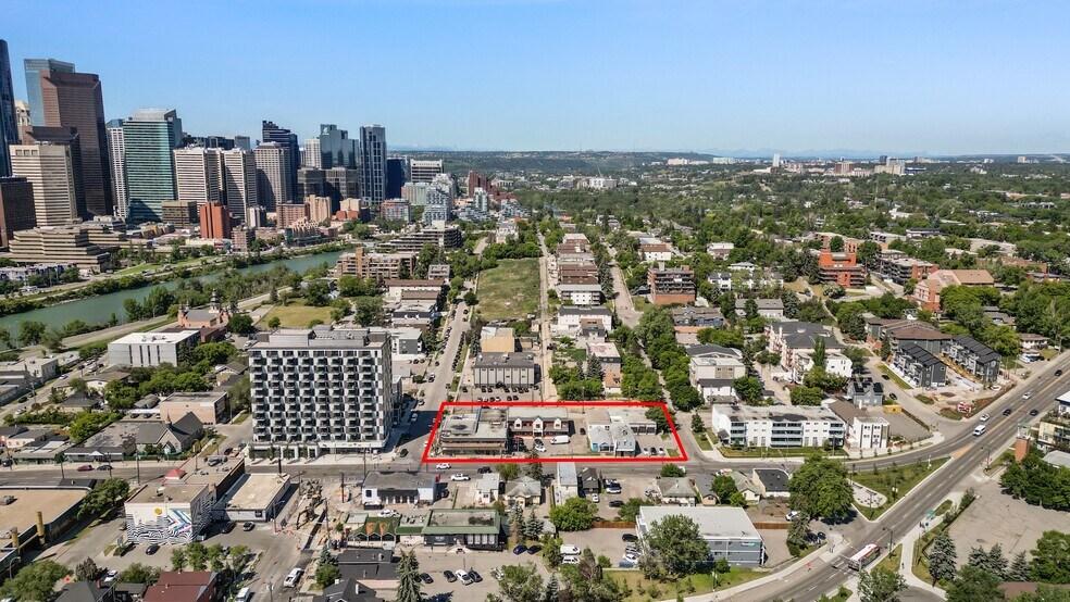 217 4 St NE, Calgary, AB à vendre - Photo du bâtiment - Image 1 de 1