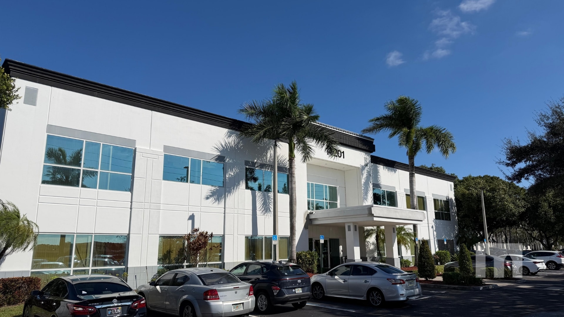 14201 W Sunrise Blvd, Sunrise, FL for lease Interior Photo- Image 1 of 5