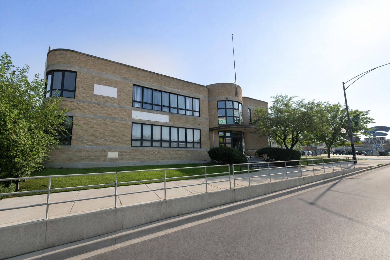 4311 W Belmont Ave, Chicago, IL for lease Primary Photo- Image 1 of 15